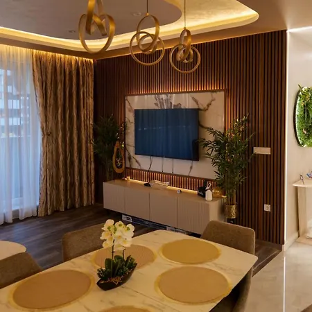 The Sunrise And The Sunset - Luxury 2br With Mineral Pool & Parking Apartament *