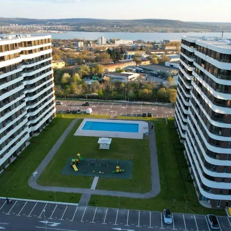 Apartament The Sunrise And The Sunset - Luxury 2br With Mineral Pool & Parking