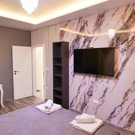 The Sunrise And The Sunset - Luxury 2br With Mineral Pool & Parking Apartament *