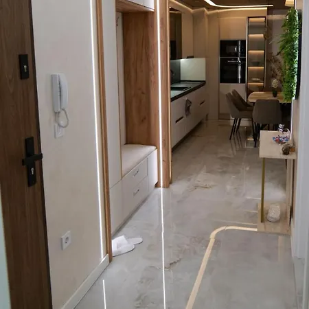 Apartament The Sunrise And The Sunset - Luxury 2br With Mineral Pool & Parking Varna
